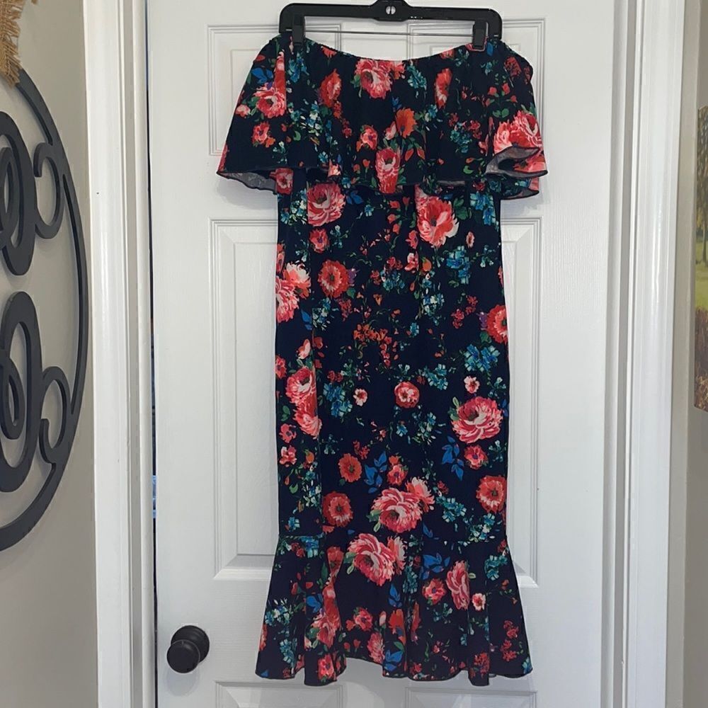 ✨LuLaRoe Floral Cici Dress 